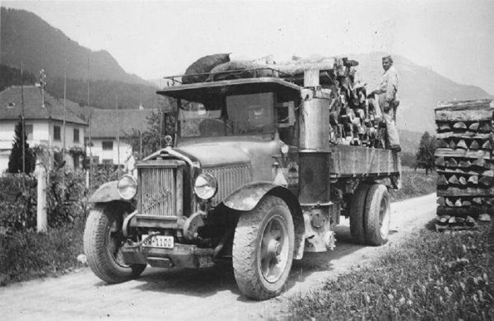 ЗиС-21А – грузовик, который ездил на шишках и дровах