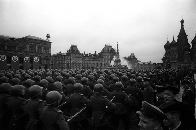 Как проходил парад Победы 24 июня 1945 года