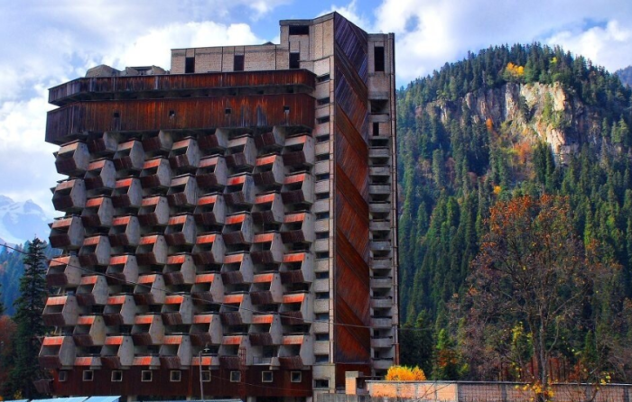 Почему в СССР так и не открылась гостиница, которая должна была вращаться вокруг своей оси?