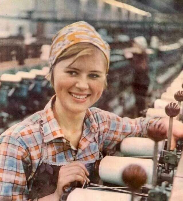 Рабочие девушки Советского Союза