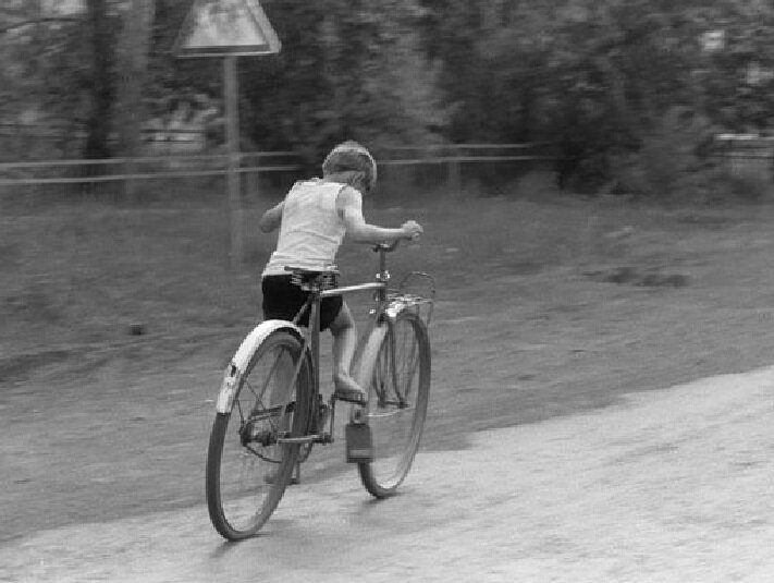 Как советские дети украшали свой велосипед