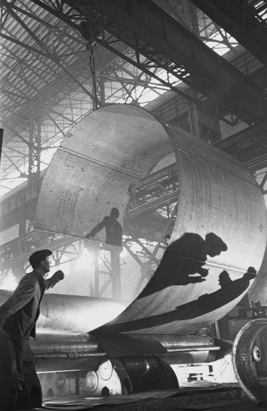 Советские заводы. Фотоколлекция с 20-х по 90-е годы
