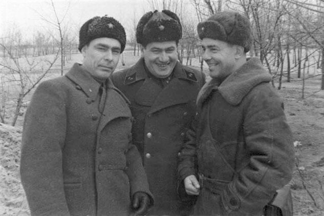 Фронтовой путь Леонида Брежнева. Редчайшие архивные фото