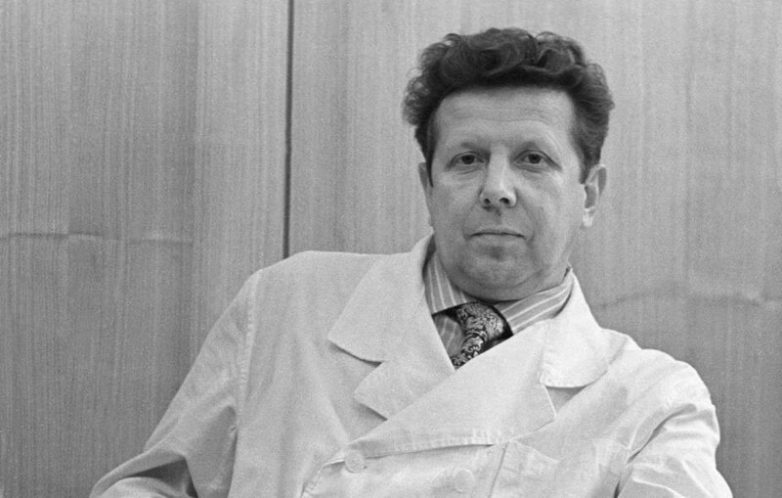 Умер Евгений Чазов. Он был министром здравоохранения Советского Союза и лечил нескольких генсеков