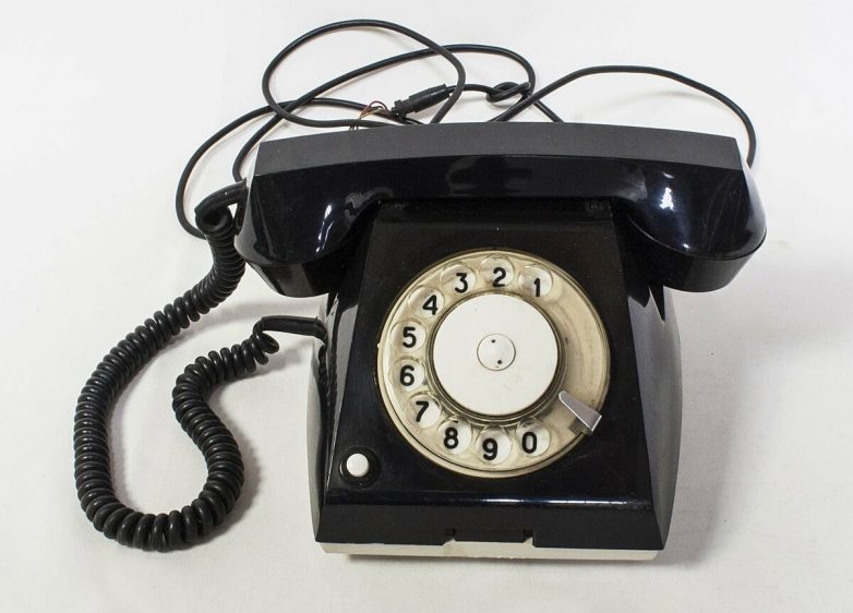 В советское время многие из нас жили без телефонов – и несчастными из-за этого себя не чувствовали