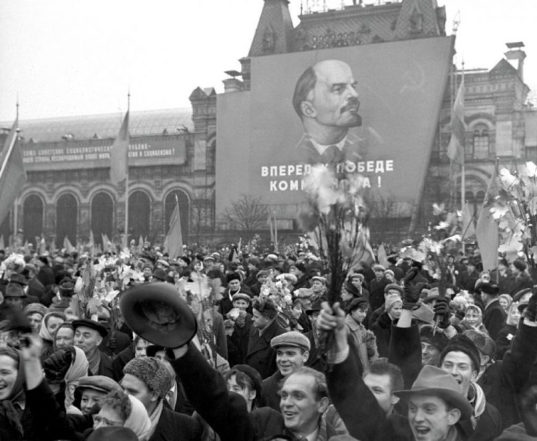 Советская жизнь в ностальгических фотографиях