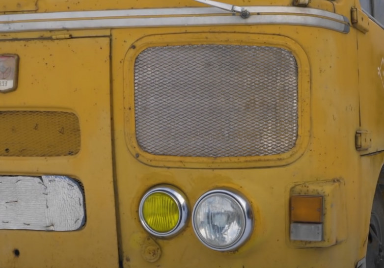 Вот почему водители советских автобусов перематывали руль пластиком