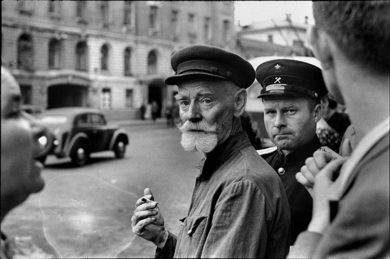 Советская жизнь в 1954 году