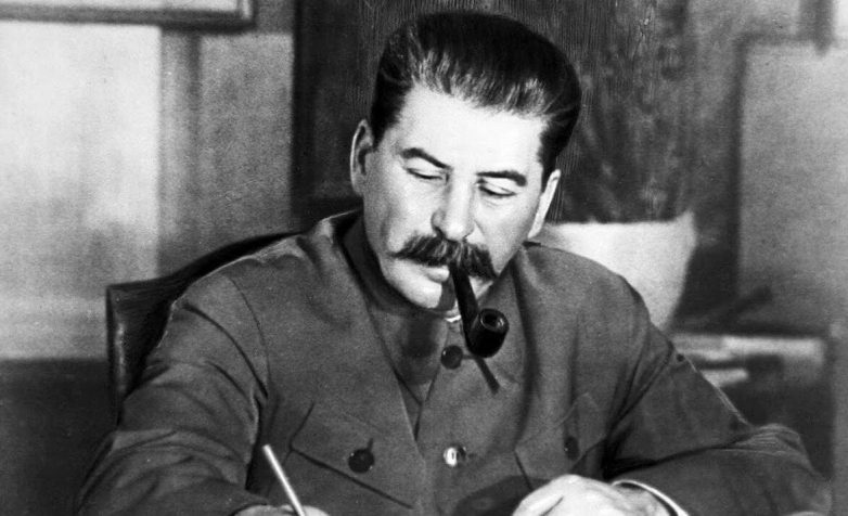 Что заставило Сталина отдать распоряжение не следовать приказу «Ни шагу назад!»