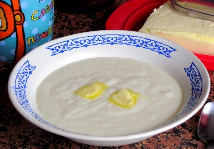 8 популярных советских блюд, которые готовили «почти из ничего»