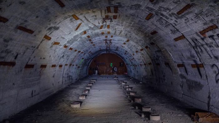 Зачем в Крыму построили этот огромный подземный бункер?
