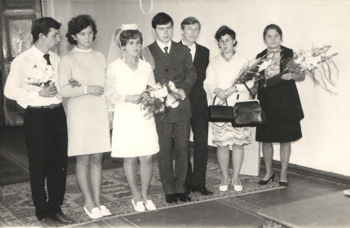 Как советские невесты выглядели на свадьбе, побеждая дефицит