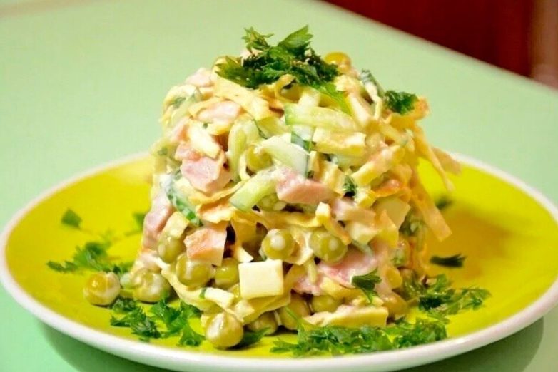 Чем кормили в ресторане "Прага"