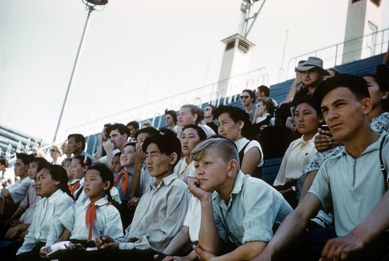 Ещё одна подборка душевных фотографий времён СССР