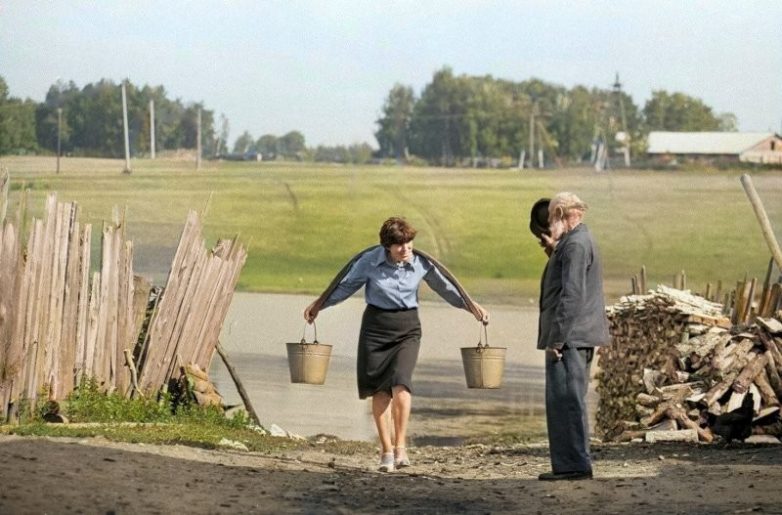 Яркие фотографии деревенской жизни в СССР