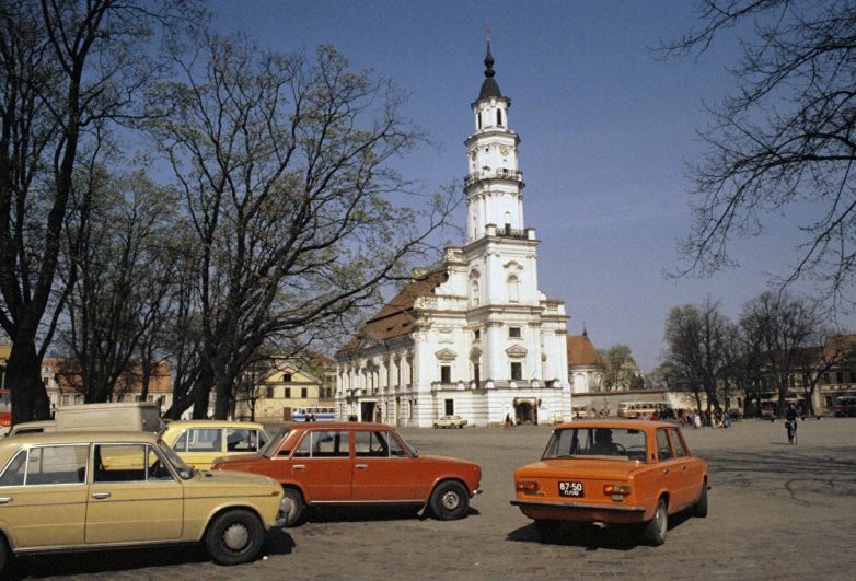 Ещё дна подборка душевных фотографий времён СССР