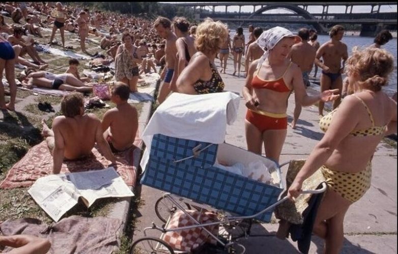 Ещё одна подборка душевных фотографий времён СССР