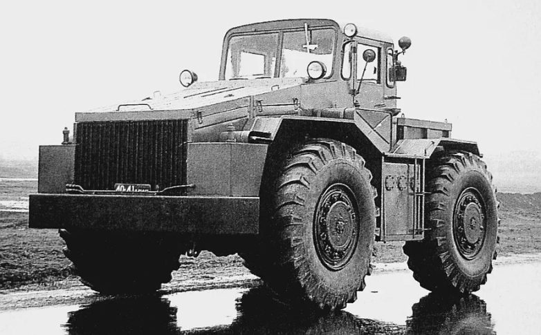 Тягачи МАЗ в истории советского военного автомобилестроения
