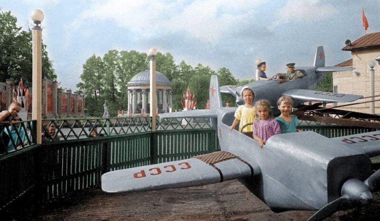 Ещё одна подборка фотографий времён СССР
