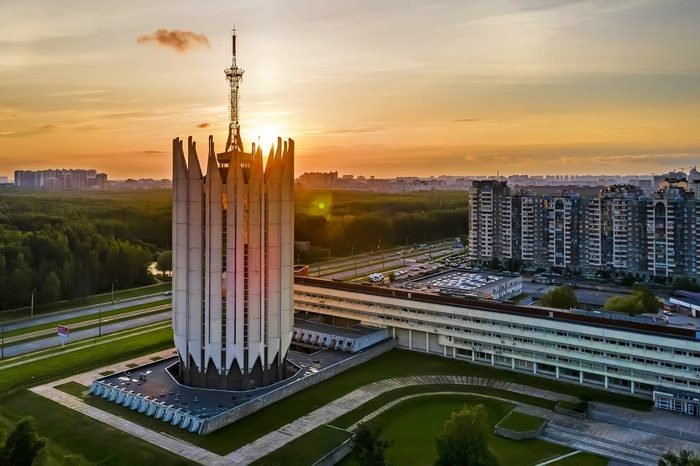 Необычные здания в СССР, нарушающие законы здравого смысла