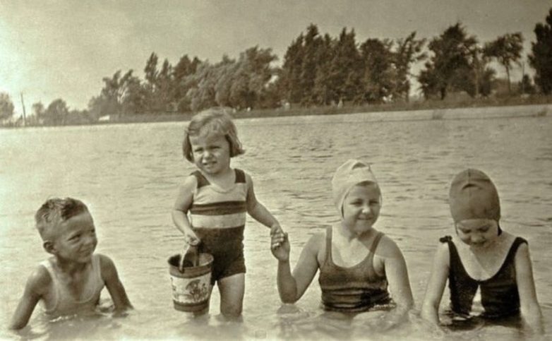 Ещё одна подборка фотографий времён СССР