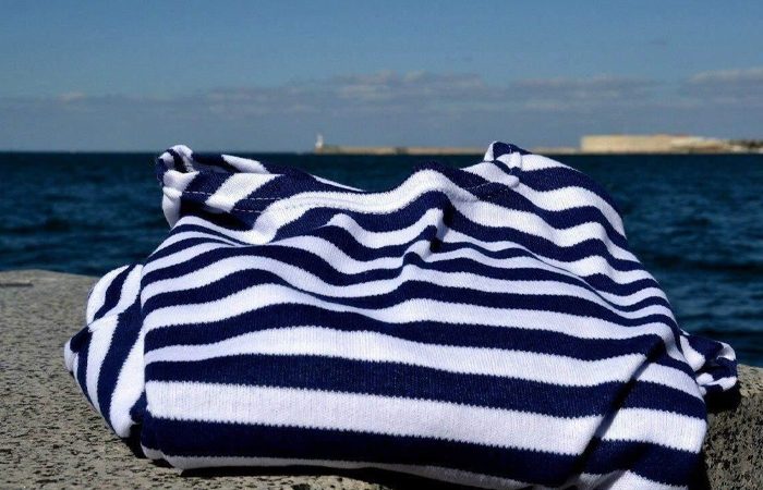 Откуда появилась традиция морякам носить тельняшки