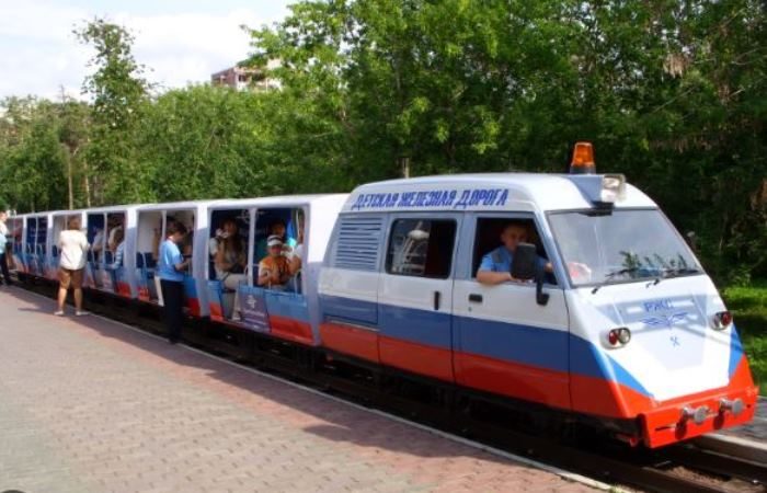 Для чего в СССР строили детские железные дороги
