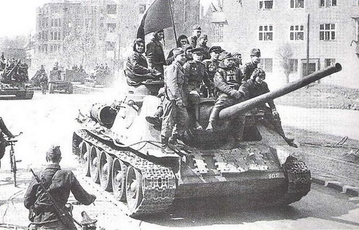 Чем ответила Красная армия на появление «Королевского тигра»