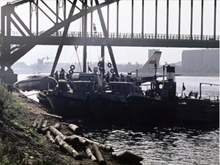 Как советские лётчики посадили пассажирский лайнер на воды Невы
