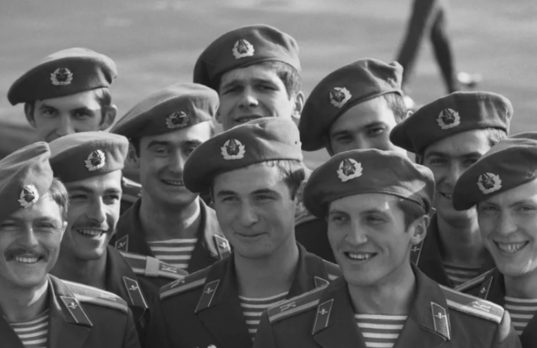 Ещё одна подборка душевных фотографий времён СССР