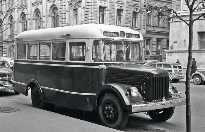 Почему в СССР на протяжении десятилетий делали «примитивные» капотные автобусы