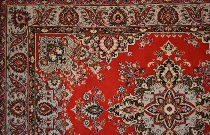 Почему в СССР ковёр стал символом достатка