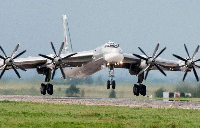 Почему советские Ту-95 до сих пор остаются на вооружении России