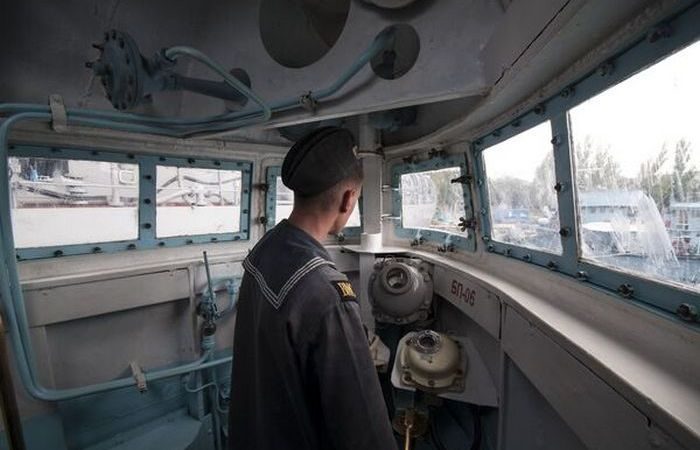 Для чего подводным лодкам нужны окна