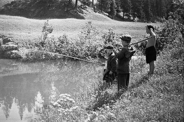 Как проводили лето советские дети