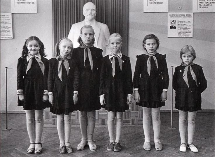 Будни советских школьников