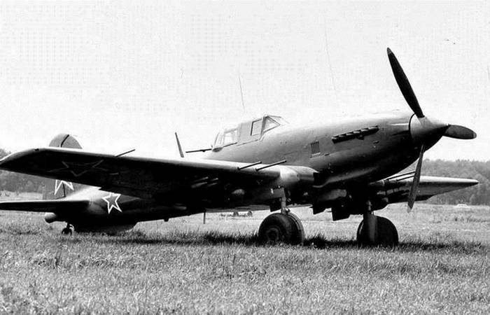 Почему Советский Союз отказался от новейшего перспективного штурмовика Ил-102