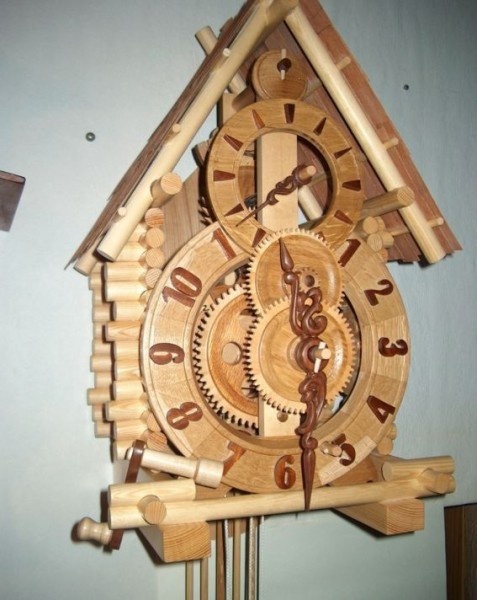 Деревянные часы без единого гвоздя