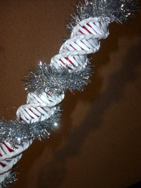 Посох для Деда Мороза с помощью спирального плетения