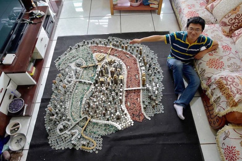 Китаец построил макет родного города