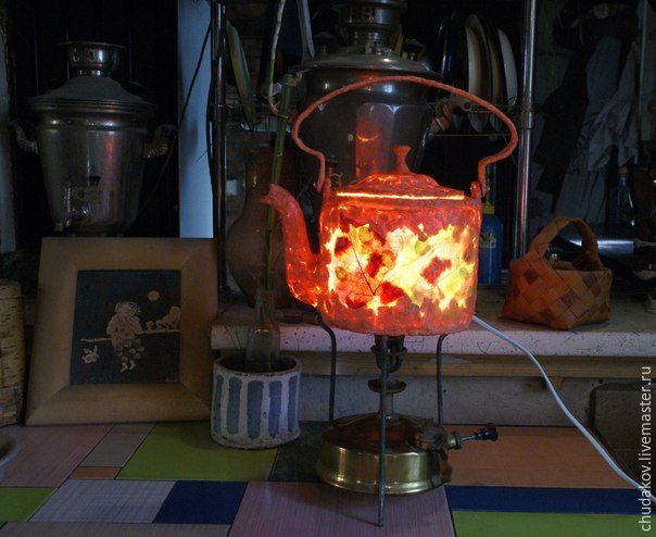 Делаем необычный чайник-светильник из папье-маше