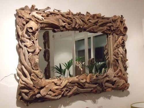 20 зеркал с обрамлением из старого дерева