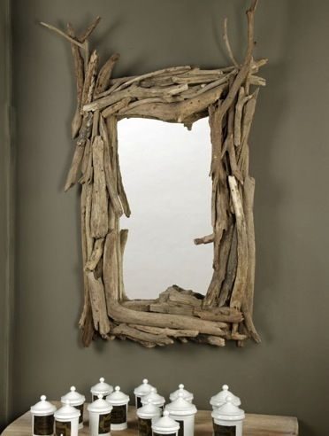 20 зеркал с обрамлением из старого дерева