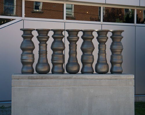 Оригинальные вазы от Грега Пейса