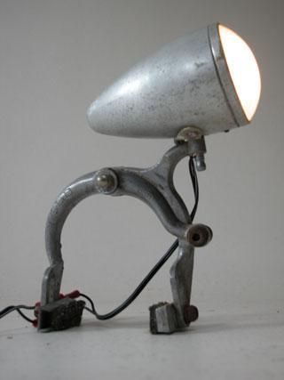 Уникальные светильники из старых запчастей