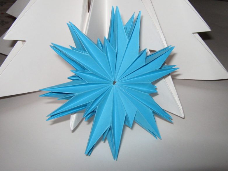 Оригами к новогодним праздникам