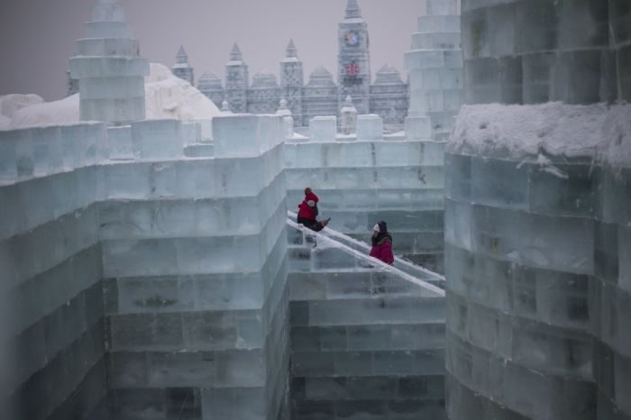 Фестиваль снега и льда в китайском городе Харбине