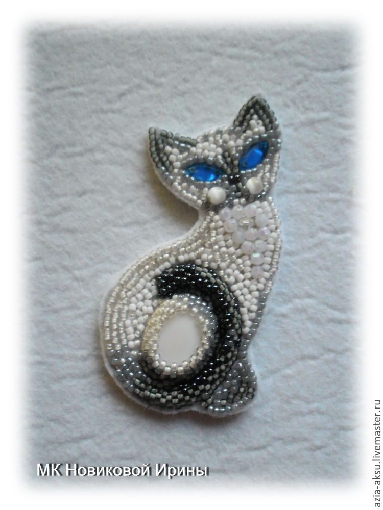 Вышиваем бисером голубоглазую сиамскую кошечку
