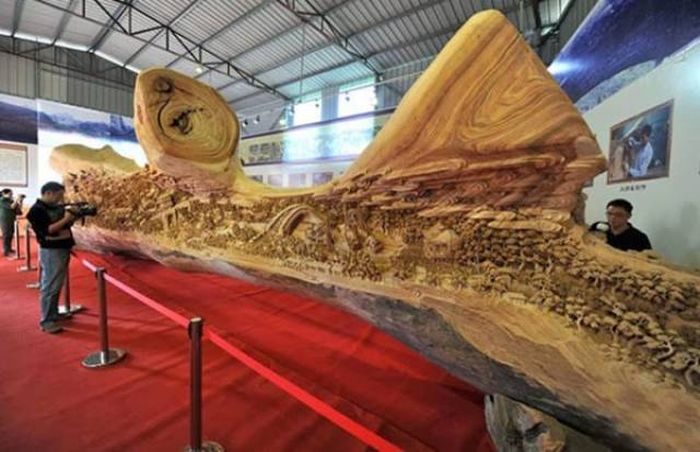 Удивительные скульптуры из дерева