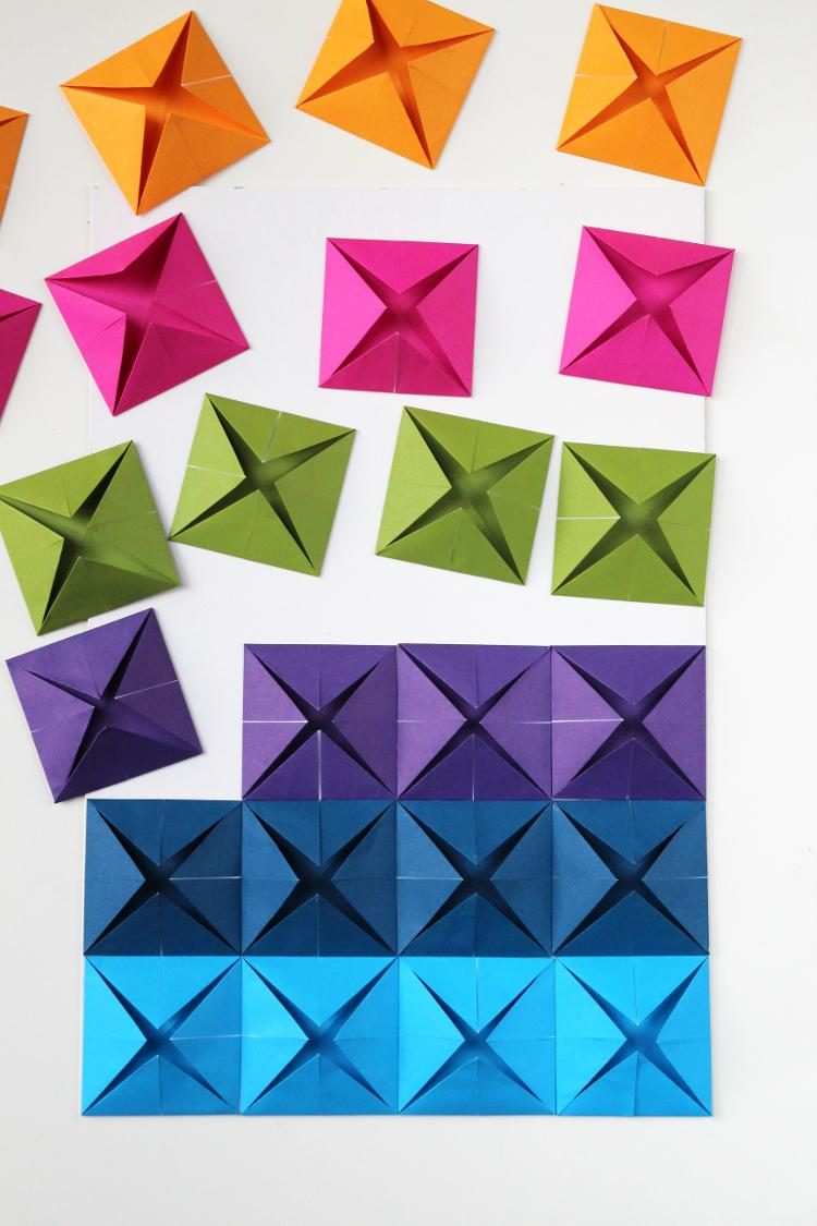 Красочное панно в технике оригами